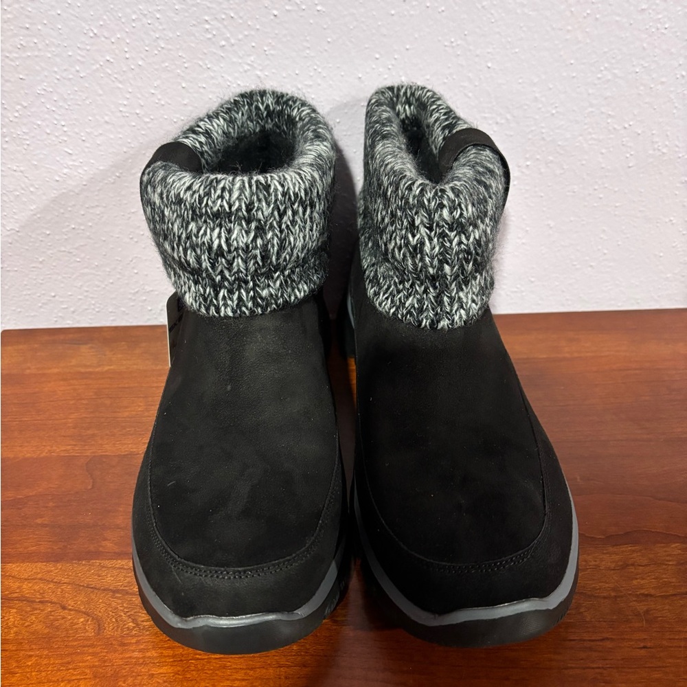 Skechers Black Winter Rain Boots with Gray Knit Cuffs